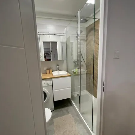 Cozy In Piatkowo Διαμέρισμα