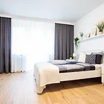 شقة Zwyciestwa 20 - Winogrady *