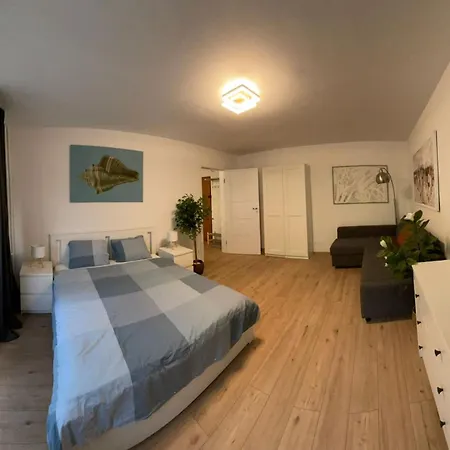 Cozy In Piatkowo Appartement Poznań